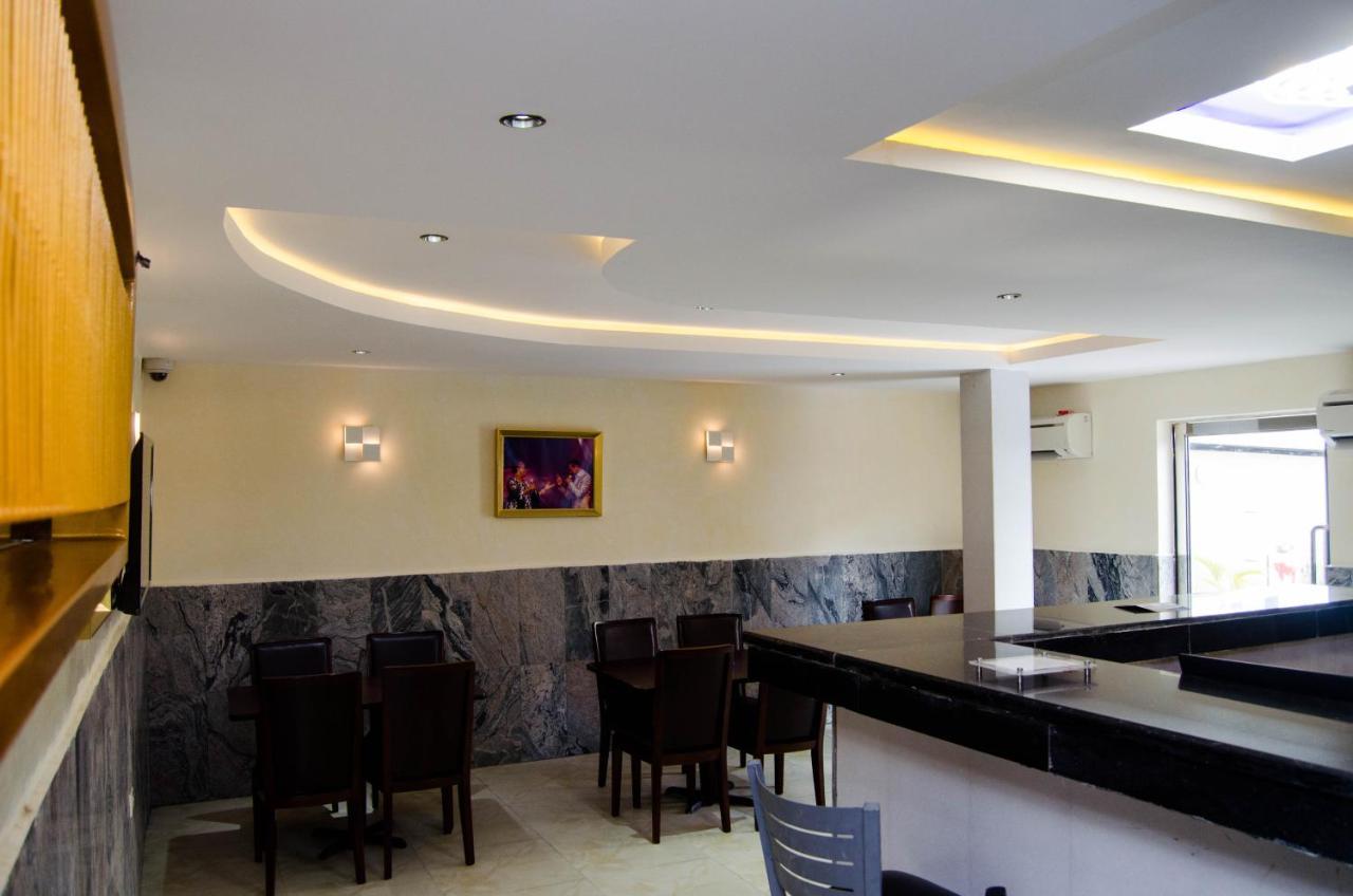 Residency Hotel Garki Area 11 Abuja Bagian luar foto