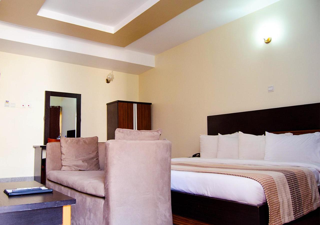 Residency Hotel Garki Area 11 Abuja Bagian luar foto