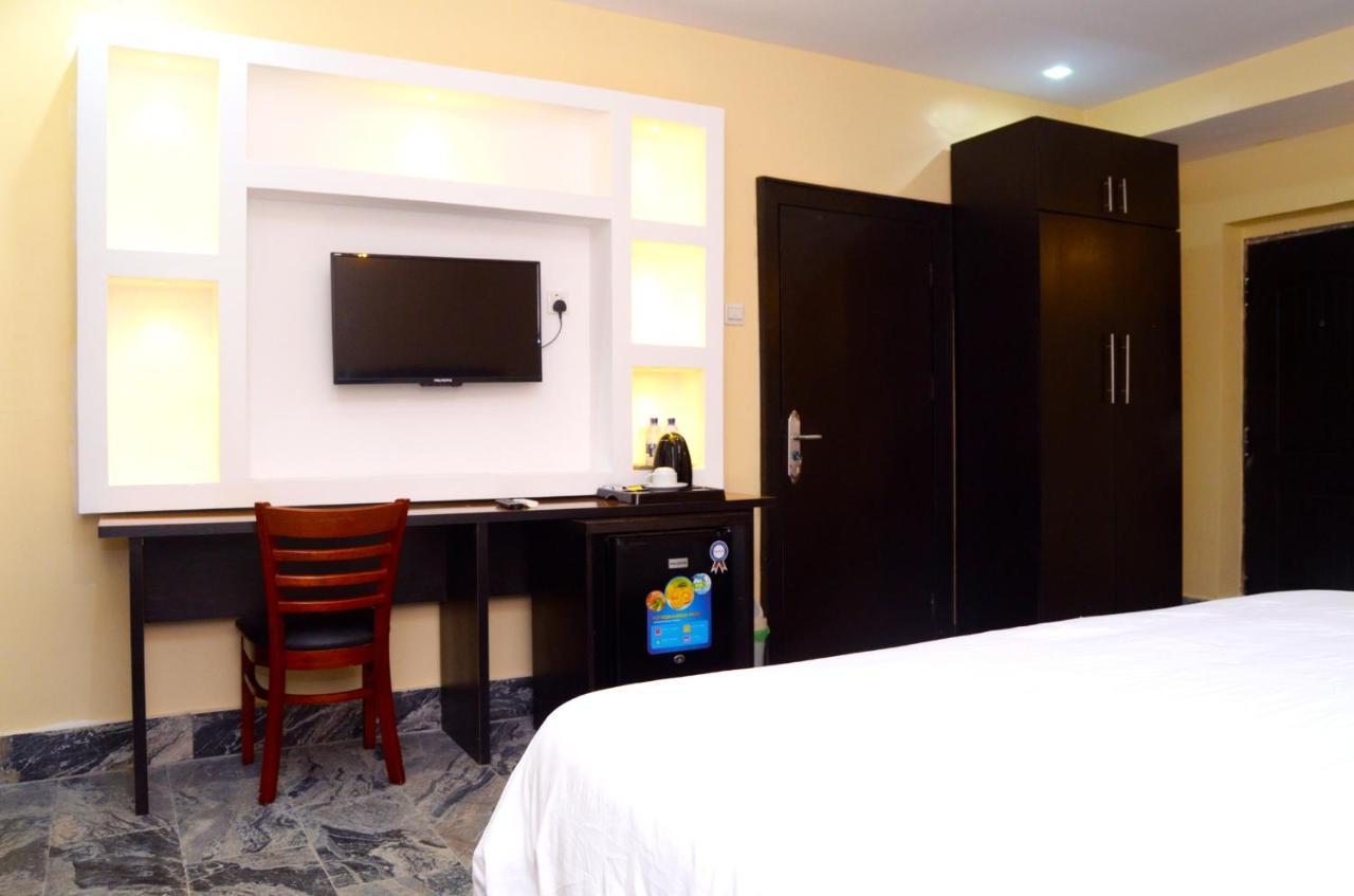 Residency Hotel Garki Area 11 Abuja Bagian luar foto