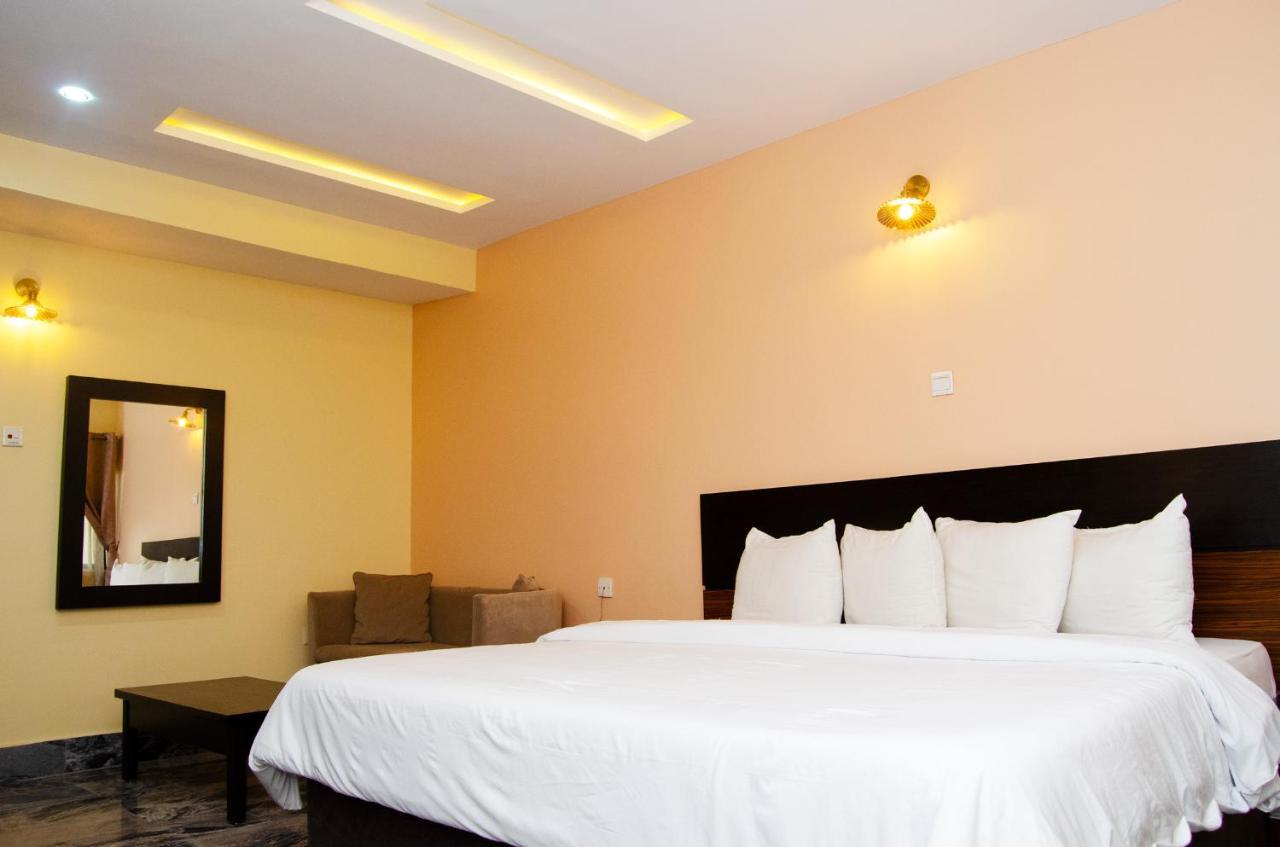 Residency Hotel Garki Area 11 Abuja Bagian luar foto